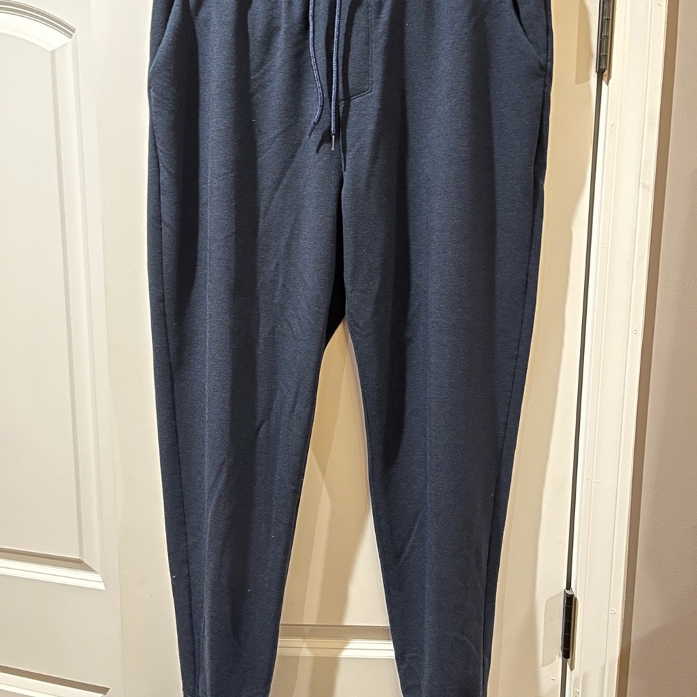 Athletic Driworks Size L . Sweat Pants.